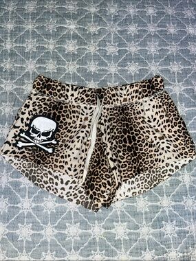 Trails Leopard-Print soft Shorts with Skull Patch - Beige/Brown/Black